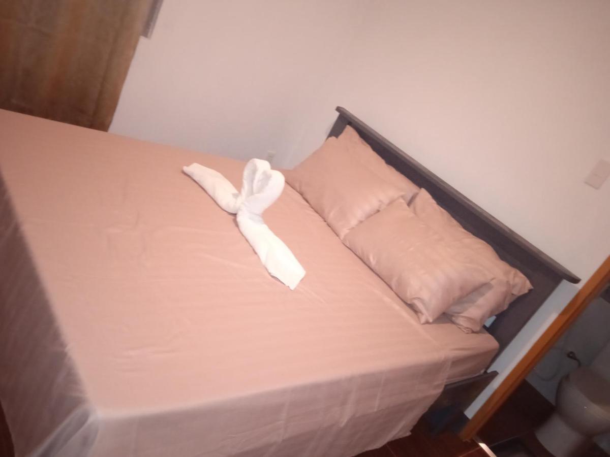 Sarah'S Garden Bnb & Spa Bed and Breakfast Clarin  Exterior foto