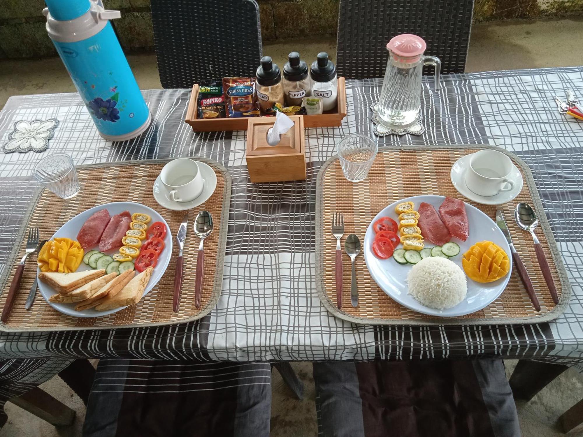 Sarah'S Garden Bnb & Spa Bed and Breakfast Clarin  Exterior foto