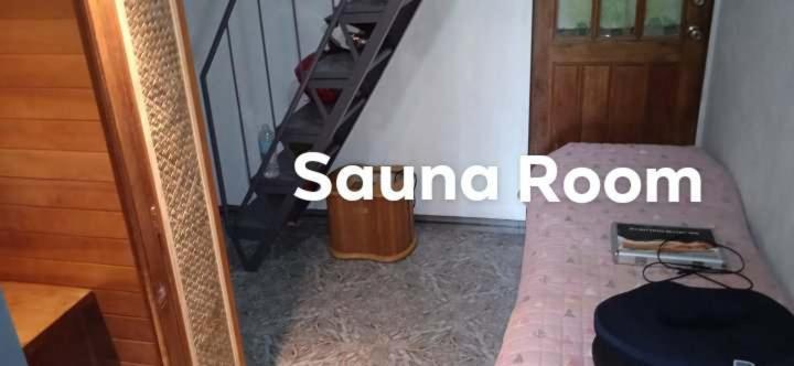 Sarah'S Garden Bnb & Spa Bed and Breakfast Clarin  Exterior foto