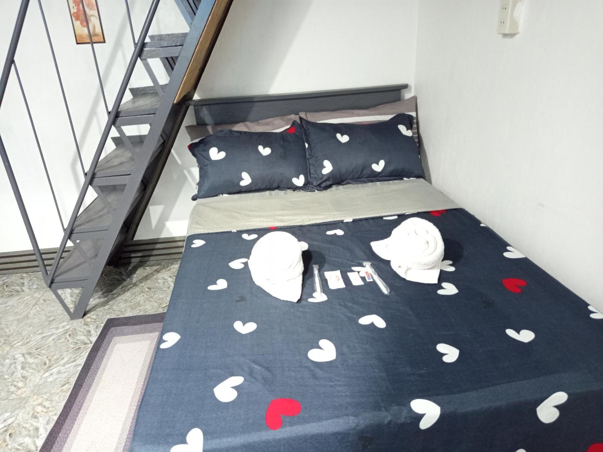 Sarah'S Garden Bnb & Spa Bed and Breakfast Clarin  Exterior foto