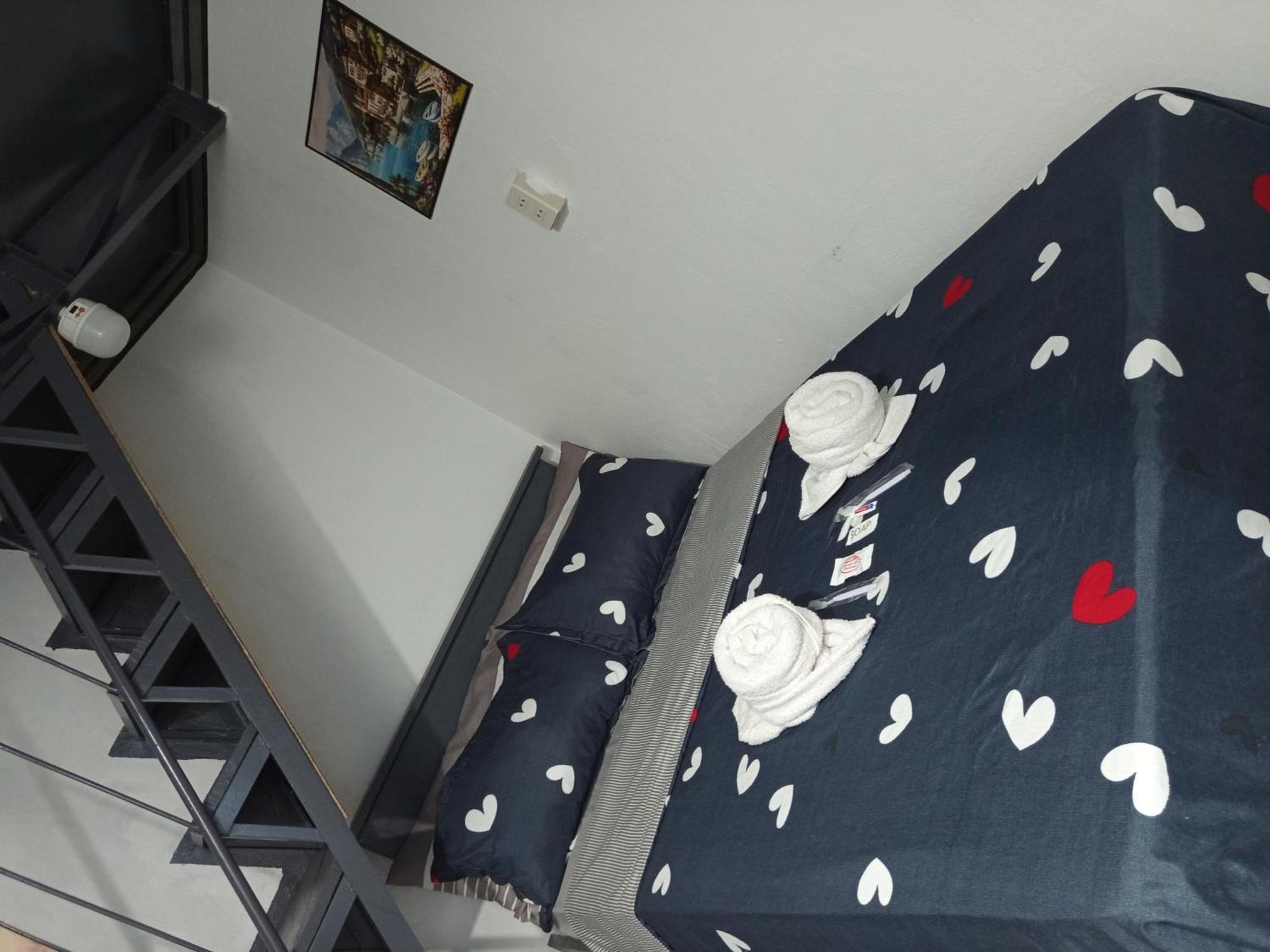 Sarah'S Garden Bnb & Spa Bed and Breakfast Clarin  Exterior foto