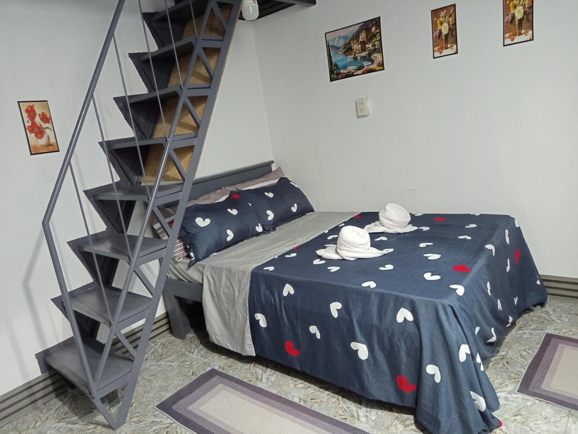 Sarah'S Garden Bnb & Spa Bed and Breakfast Clarin  Exterior foto